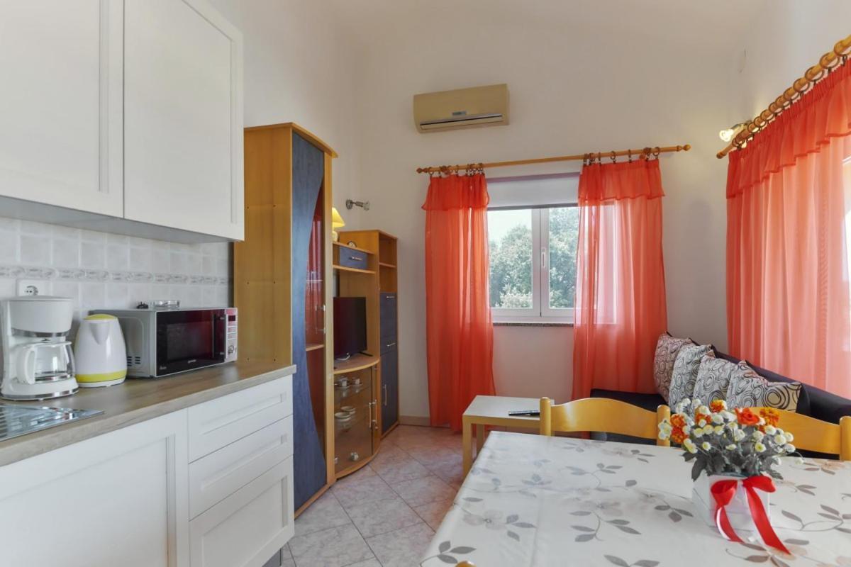 Diana In Medulin * Istrien Hotel Екстериор снимка