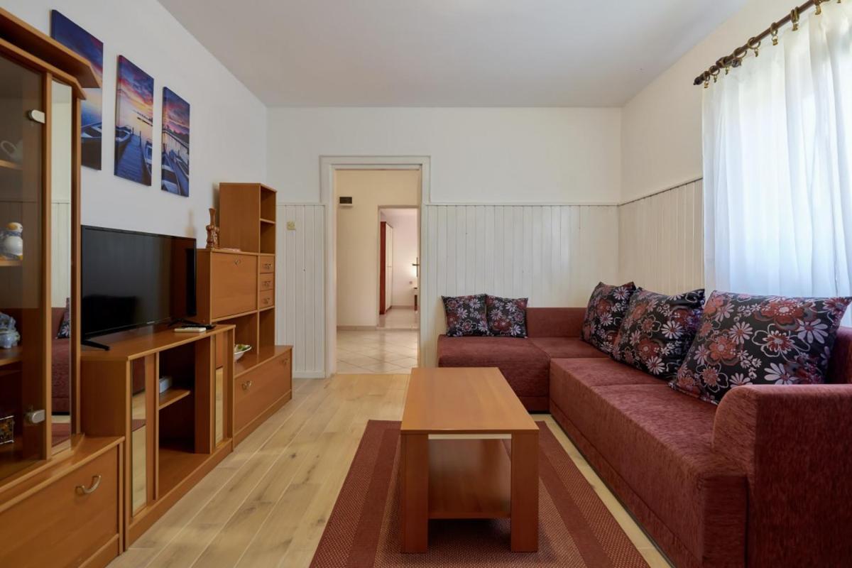 Diana In Medulin * Istrien Hotel Екстериор снимка